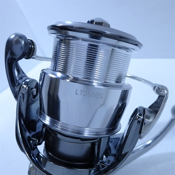 22イグジスト　LT2500s DAIWA 22イグジスト LT2500Sの最安値・インプレ・釣果 | 本音の