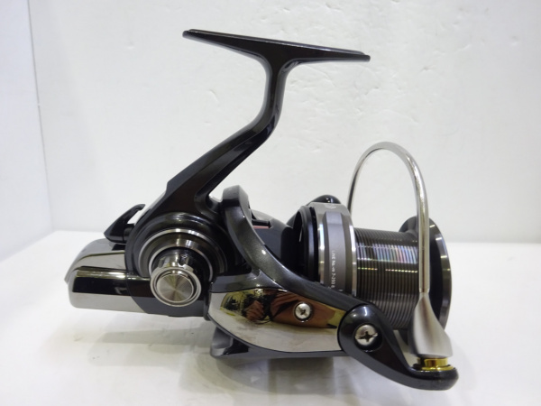 17トーナメント磯 5000遠投 | イシグロ公式オンラインショップ