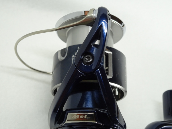 ほぼ新品21ツインパワーXD C5000XG シマノ(SHIMANO) 21 ツインパワー XD C5000XG 042941｜アウトドア用品