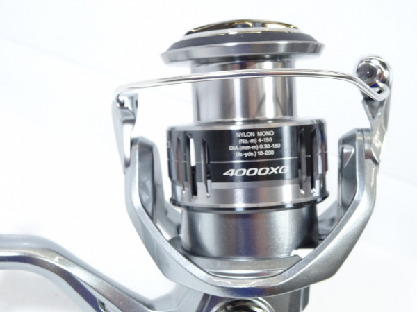 シマノ ナスキー 4000XG (リール) 価格比較 - 価格.com
