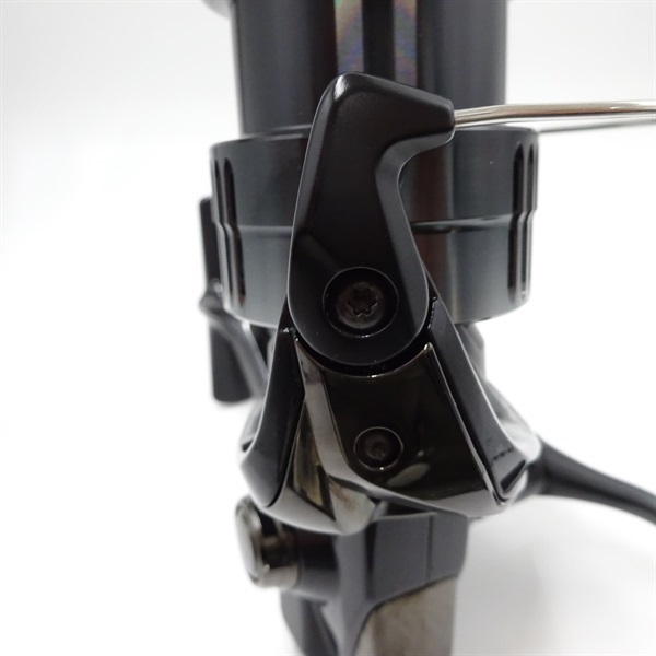 24エクスセンスbb4000mxg シマノ 24エクスセンスBB 4000MXG | 高速サーフ機【安売王釣具のつり吉】