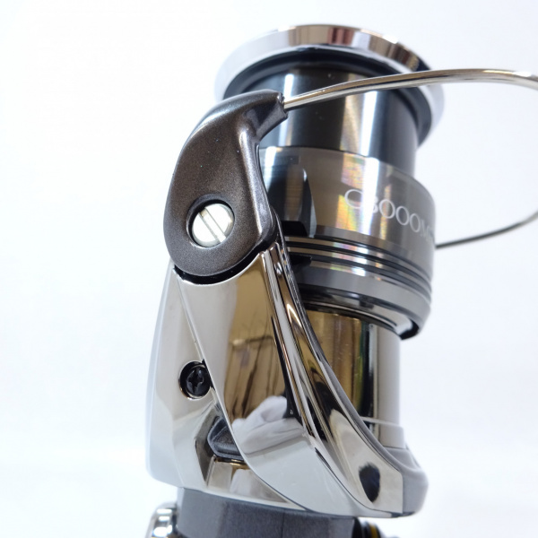 24ツインパワー C3000MHG | イシグロ公式オンラインショップ