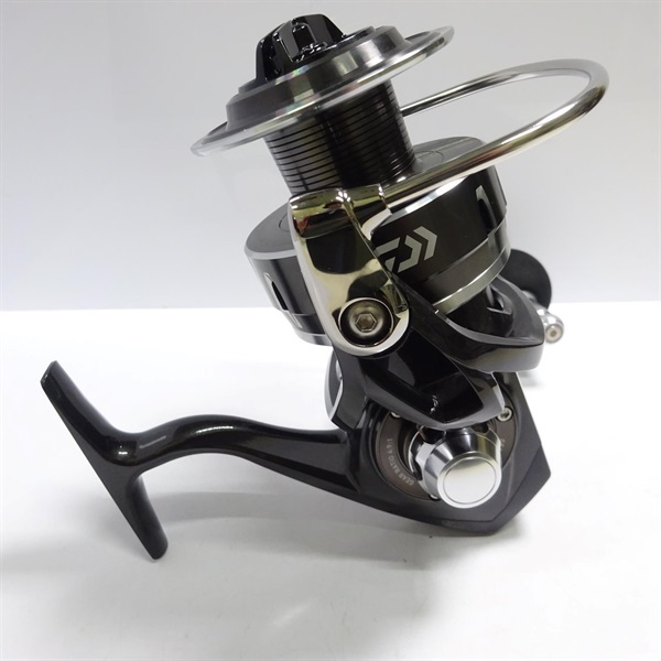 DAIWA - ダイワ 16キャタリナ 5000 美品 DAIWA|16キャタリナ 5000|HARDOFFオフモール（オフモ