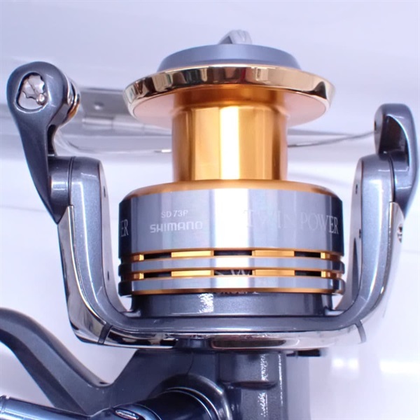 SHIMANO - 09 ツインパワーSW 8000PG シマノ(SHIMANO) 09'ツインパワー 8000PG 023315｜アウトドア
