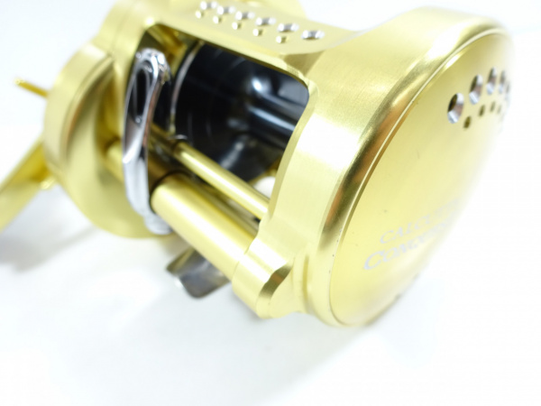 ソウ　18カルカッタコンクエスト400 シマノ(SHIMANO) 18カルカッタコンクエスト 400(右) ○廃番