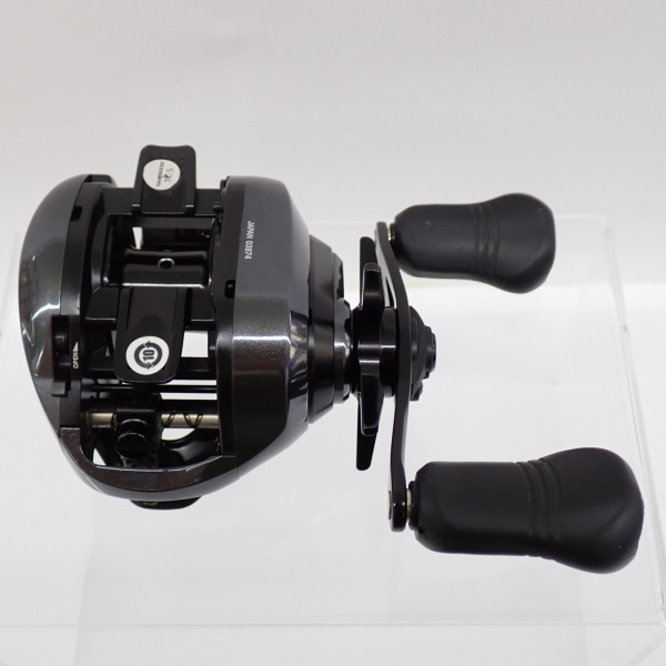 極美品☆シマノ☆18アンタレスDC MD XG☆右巻き☆D-10 シマノ18アンタレス DC MD XG ベイトリール 右 03874