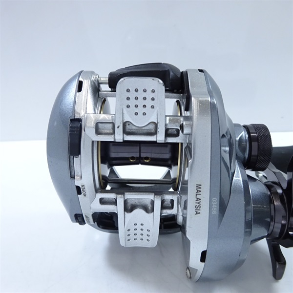 シマノ(SHIMANO) 15クラド(CURADO) 200HG (右) ☆セール処分特別
