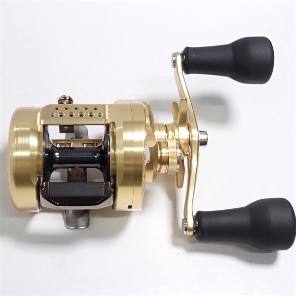 カルカッタ コンクエストMD 400 美品 シマノ カルカッタ コンクエスト MD 400XGLH (リール) 価格比較 - 価格.com