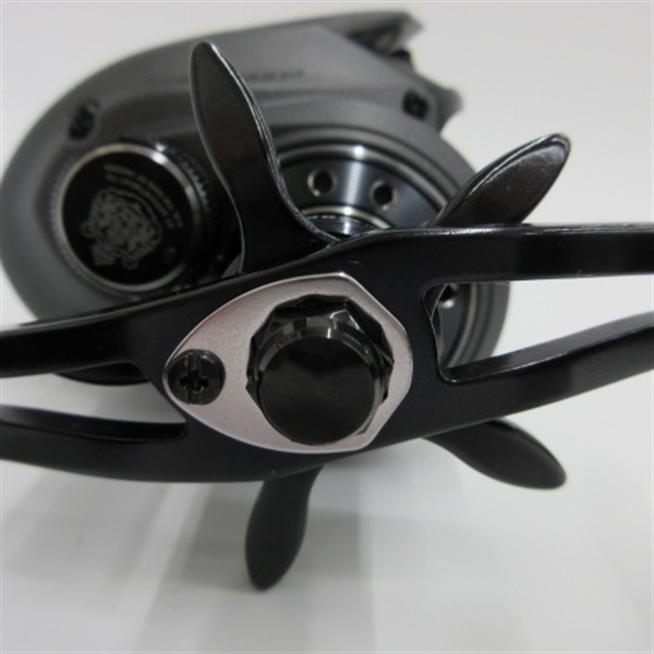 アブ　レボビースト 40 HS アブ ガルシア REVO BEAST 40 HS (リール) 価格比較 - 価格.com