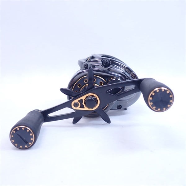 Revoブラックナイン Revo BLACK9（レボ ブラックナイン）｜AbuGarcia｜釣具の総合