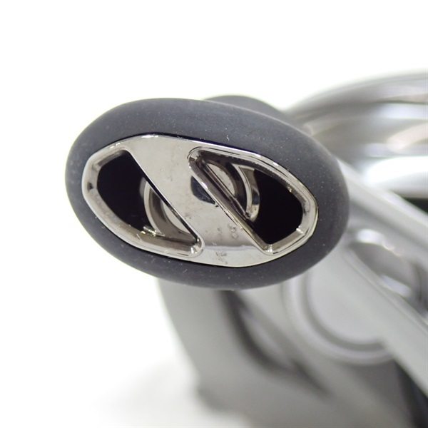 20メタニウムhg 右 シマノ メタニウム HG 右 (リール) 価格比較 - 価格.com