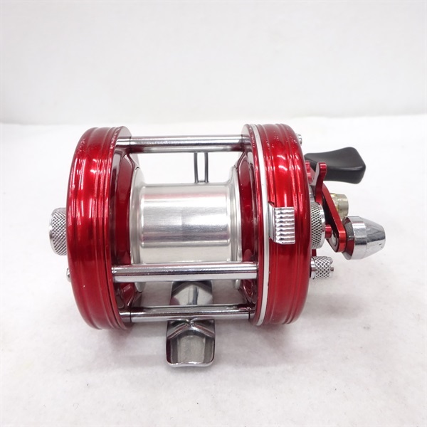 Abu Ambassadeur 5000 Red Bait Casting Reel 770405 アブ