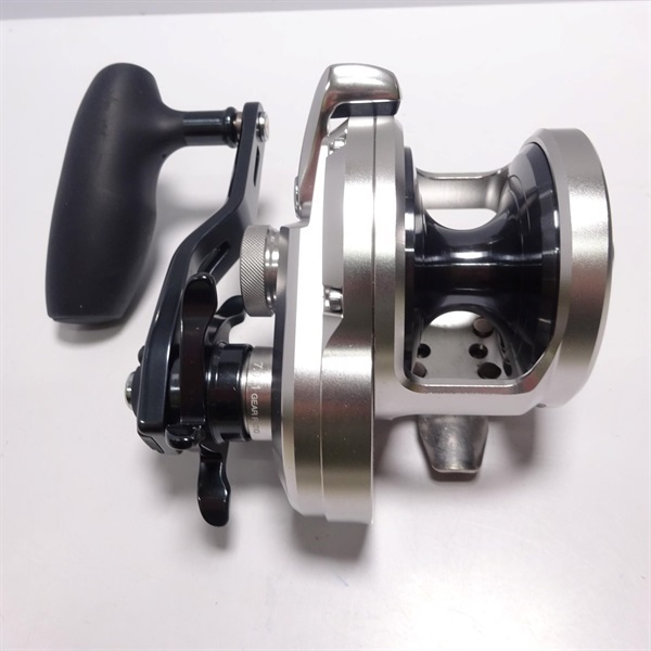 オシアジガー2000NRPG シマノ(SHIMANO) 17オシアジガー 2000NR-PG オシアジガー | 激安
