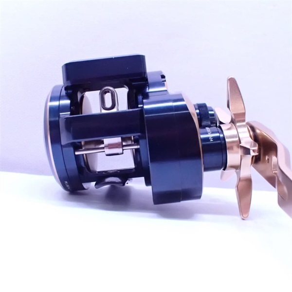 DAIWA 21 ソルティガ IC300L DAIWA（ダイワ） 21 ソルティガIC 300L-DH : つり具のヨコオYahoo!店