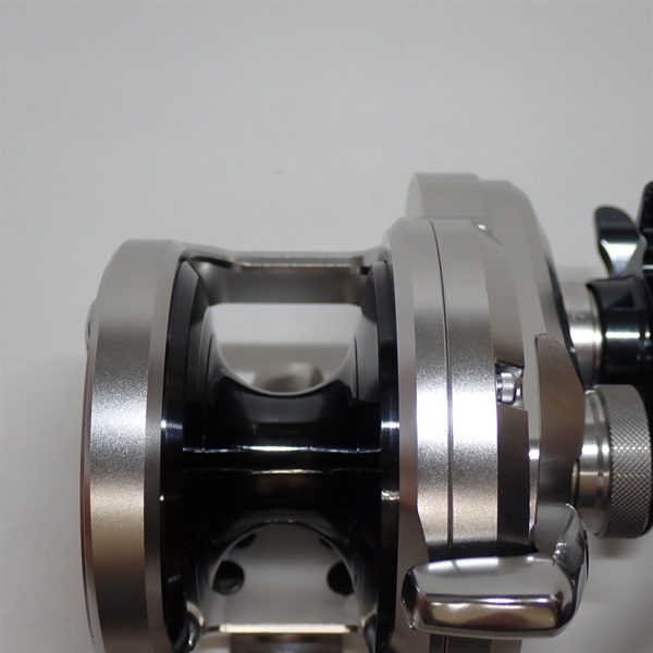 シマノ 21 オシアジガー 2000NRXG ライン付き 右ハンドル SHIMANO 1台