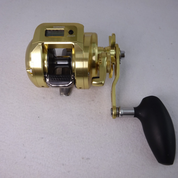 SHIMANO - 【美品】 18 オシアコンクエストCT 300HG 右 シマノ(SHIMANO) 18オシアコンクエストCT 300HG(右) オシア コン