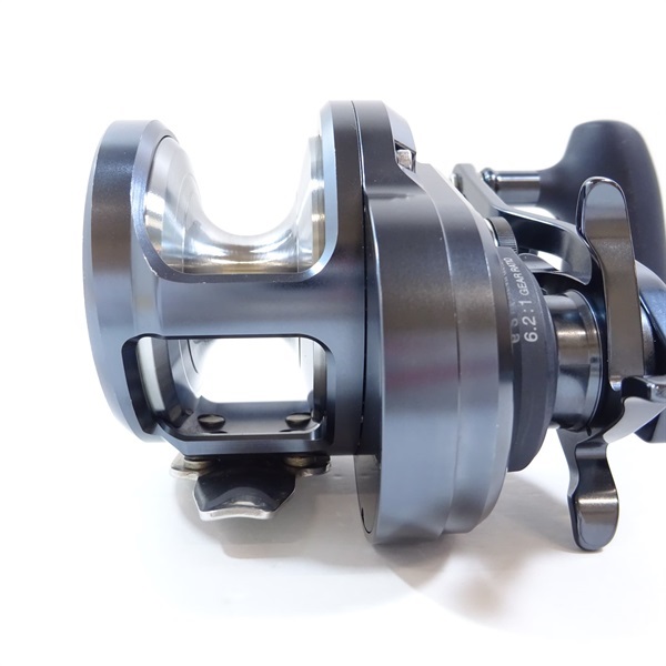 19オシアジガーFカスタム2001NRHG左巻き 極美品 シマノ 19 オシアジガー F カスタム 2001NRHG (左ハンドル) 2019