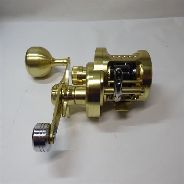 ★☆シマノ　15オシアコンクエスト 200PG 超美品 シマノ オシア コンクエスト CT 200PG 右 (リール) 価格比較