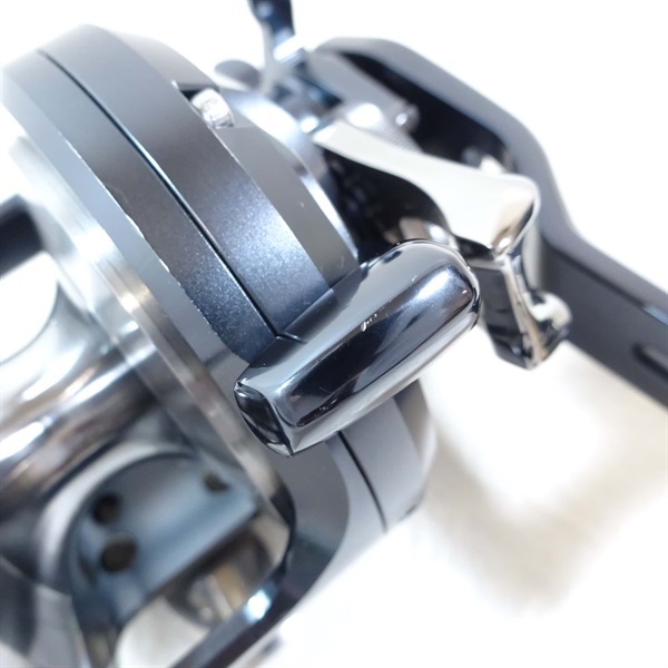シマノ オシアジガー Fカスタム 2000NRHG 右 (リール) 価格比較