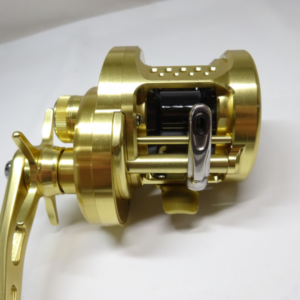 シマノ14オシアコンクエスト200HG 美品 14オシアコンクエスト 200HG シマノ