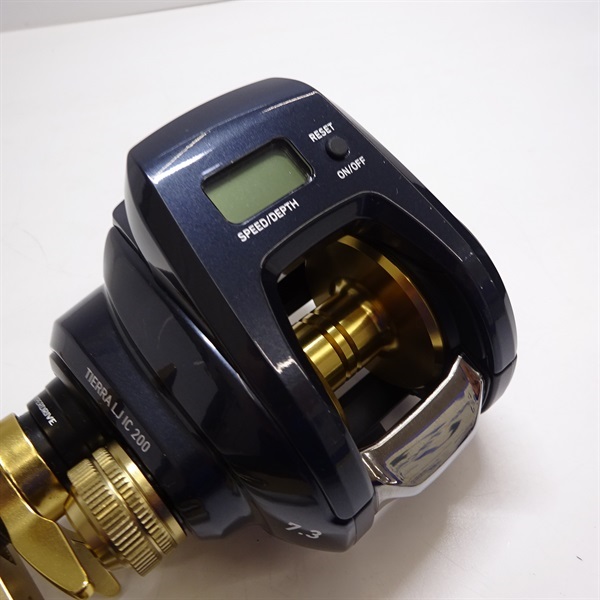 23ダイワ　ティエラLJIC200HL ダイワ ティエラ LJ IC 200L (リール) 価格比較 - 価格.com