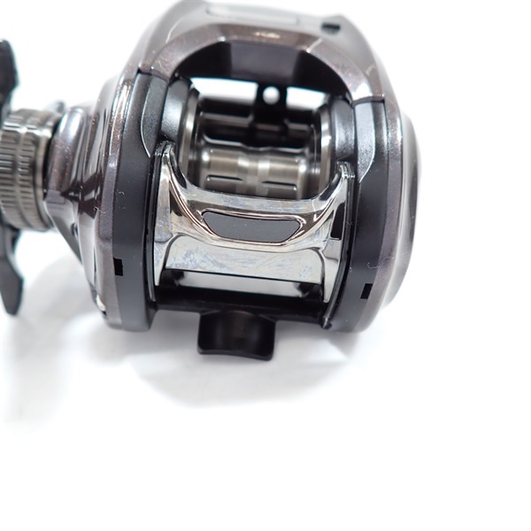 新品未使用　26紅牙IC150L DAIWA（ダイワ） 26 紅牙 IC 150L (左ハンドル) ／3日〜6日で出荷