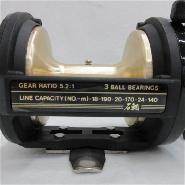 チタノススピードマスター石鯛 GT4000右 | イシグロ公式